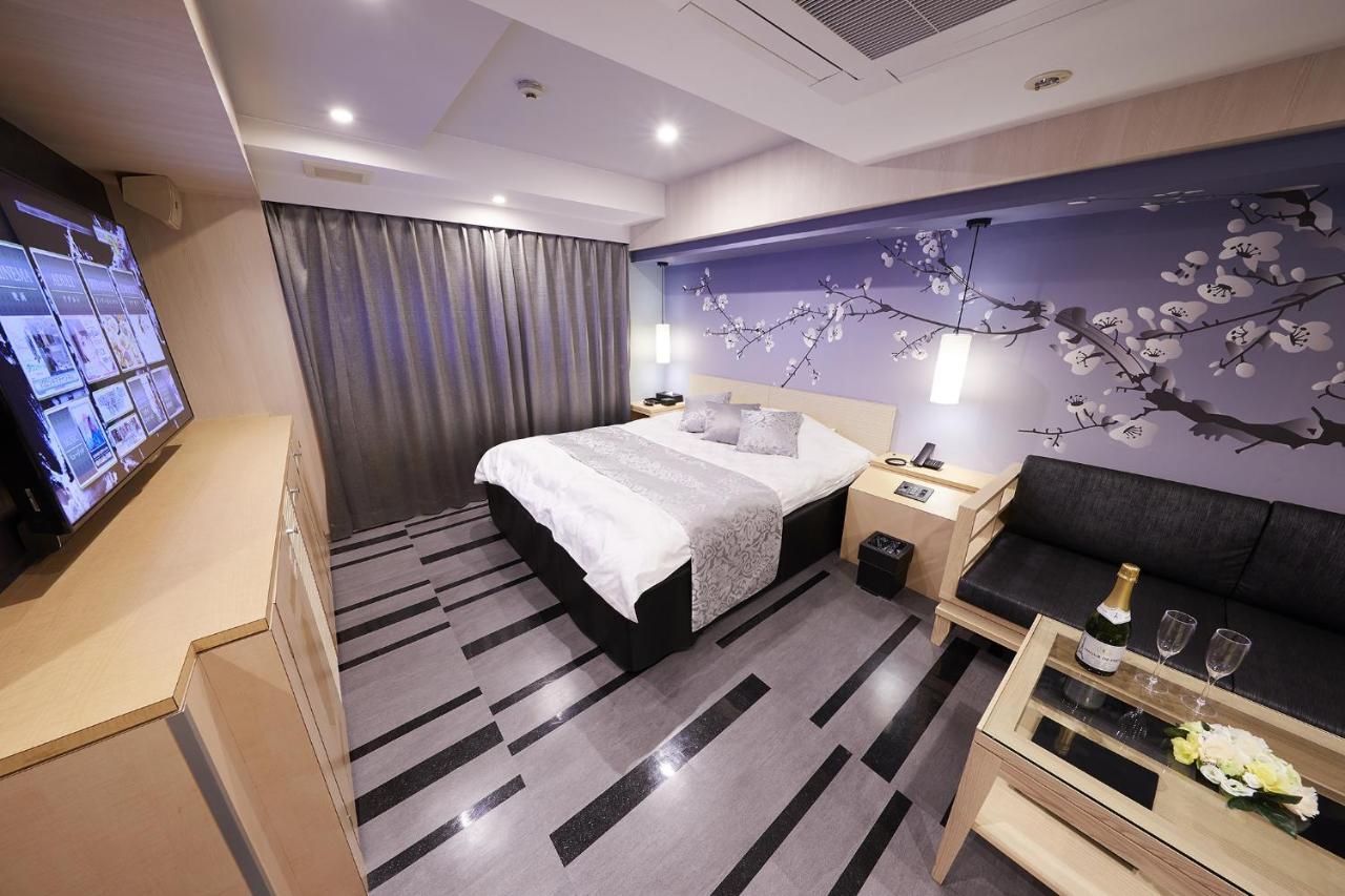Hotel Sen (Adults Only) Osaka Bagian luar foto