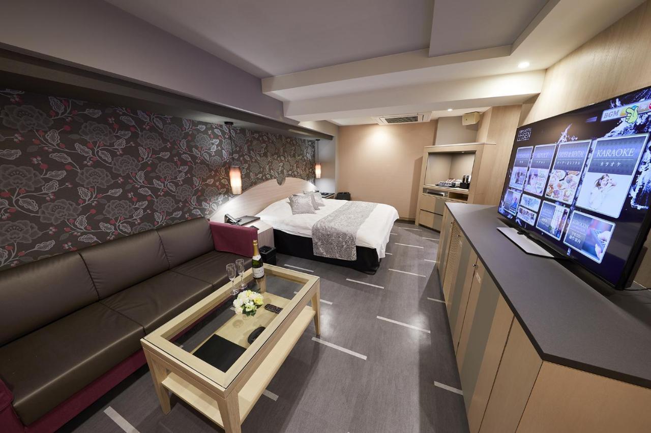 Hotel Sen (Adults Only) Osaka Bagian luar foto