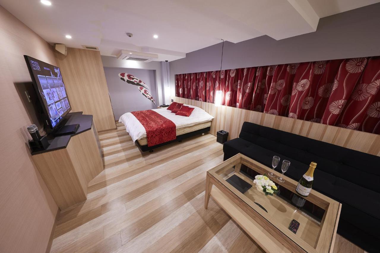 Hotel Sen (Adults Only) Osaka Bagian luar foto