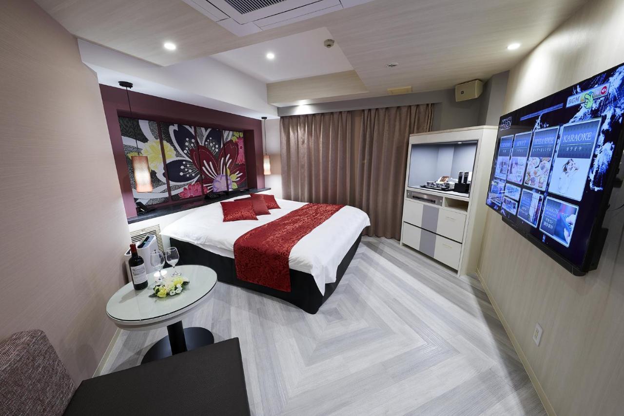 Hotel Sen (Adults Only) Osaka Bagian luar foto